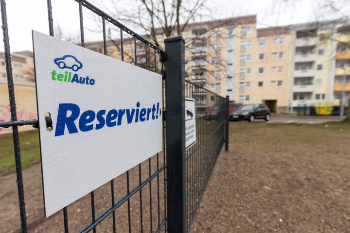 Seit Februar gibt es am Alberti-Park in der Pestalozzistraße eine Carsharing-Station.