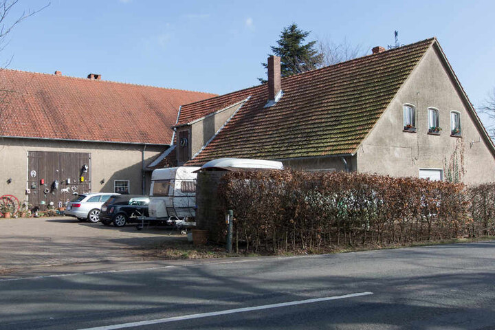 Auf diesem Gehöft in Hille wurden die Leichen entdeckt.