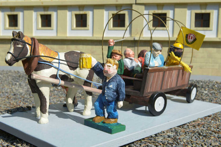 Der größte Beitrag ist dieses Kremserwagen-Gespann.