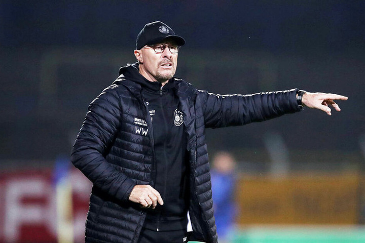 Feierte im ersten Spiel als Trainer nach sieben Jahre Pause direkt den ersten Sieg: Interimscoach Wolfgang Wolf.