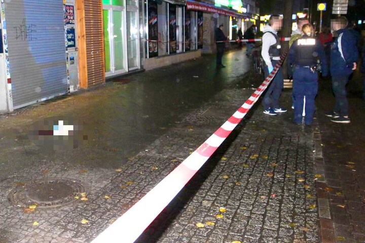 Das Opfer wurde lebensgefährlich verletzt.