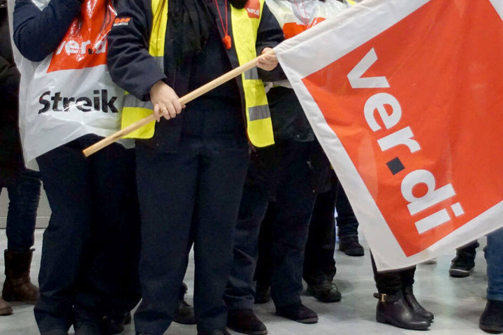 Mitarbeiter des öffentlichen Dienstes haben in München ihre Arbeit niedergelegt. (Symbolbild)
