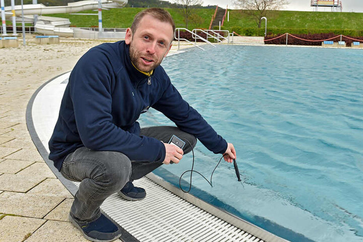 Selbst den Mitarbeitern ist es aktuell noch zu kalt zum Baden.