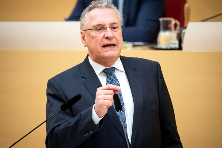 Innenminister Joachim Herrmann hat im bayerischen Landtag eine Ankündigung gemacht.
