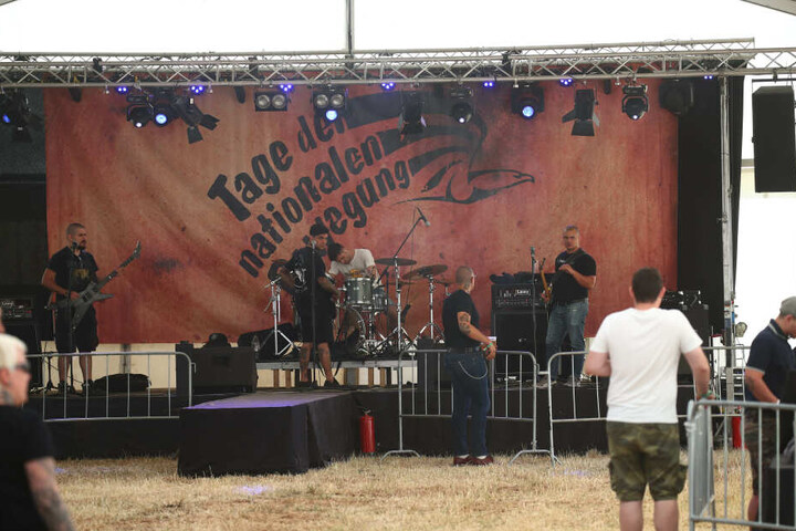 Zwei von drei Auftritten wurden am Freitag beim Rechtsrockkonzert in Themar abgebrochen.
