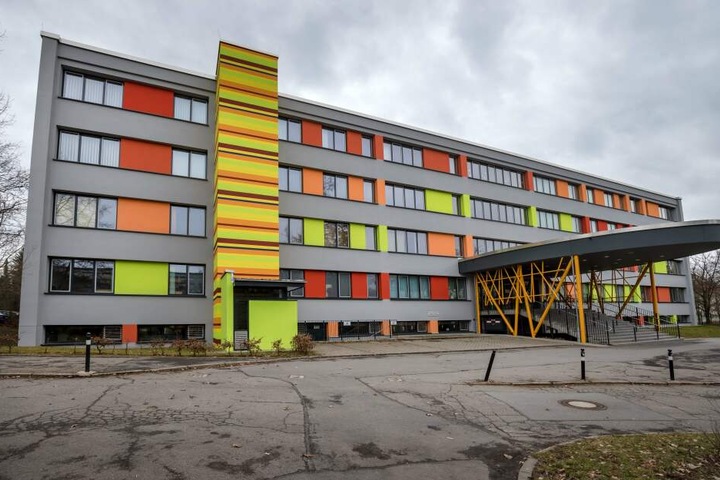 Für die Schüler der Heinrich-Heine-Grundschule in Bernsdorf soll der Schulweg sicherer werden.