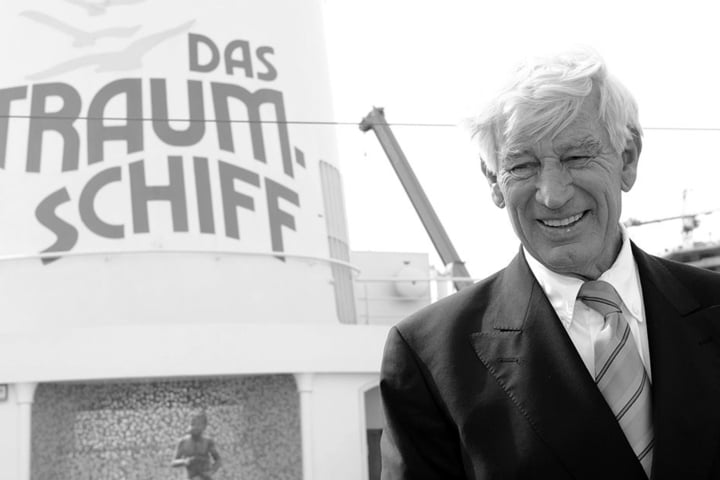 Als "Kapitän Paulsen" begeisterte Rauch auf dem Traumschiff Millionen von Menschen an den Fernsehbildschirmen.