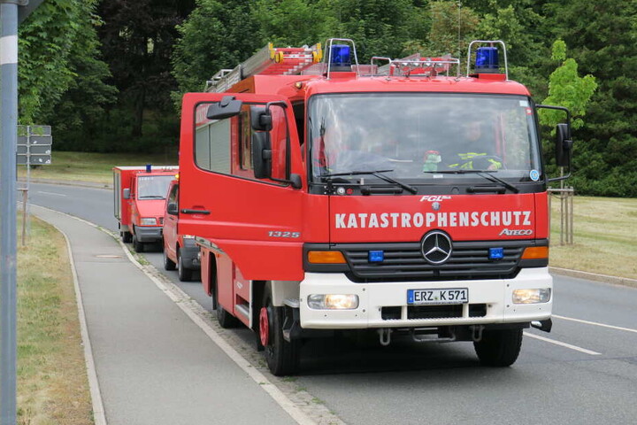 Neben der Feuerwehr war auch der Gefahrgutzug Erzgebirge im Einsatz.