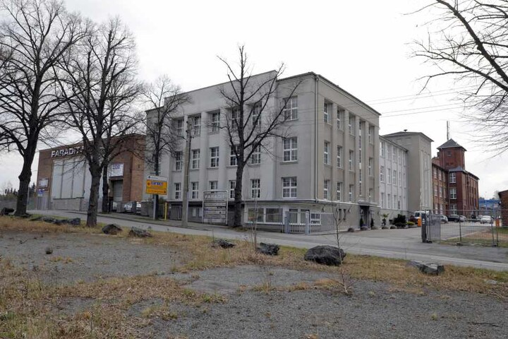 1904 wurde in diesem Gewerbepark das Rohrwerk gegründet und 1910 in "Faradit" umbenannt. Jetzt ist das Gelände Kulisse eines Betrugsprozesses.