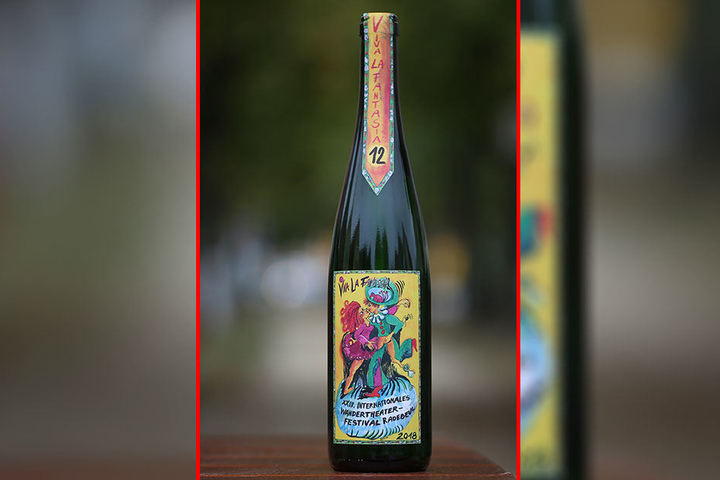 Schon zum 12. Mal wird zum Radebeuler Weinfest eine Sonderedition abgefüllt. Der trockene Weißwein stammt aus dem Keller des Sörnewitzer Winzers Andreas Henke.