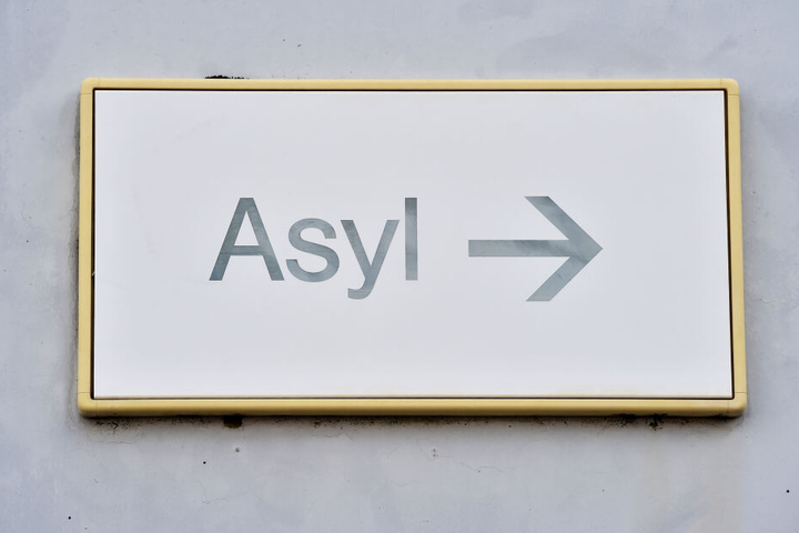 Der Jugendliche hatte nur einen Tag vor seiner Festnahme einen Antrag auf Asyl gestellt (Symbolbild).