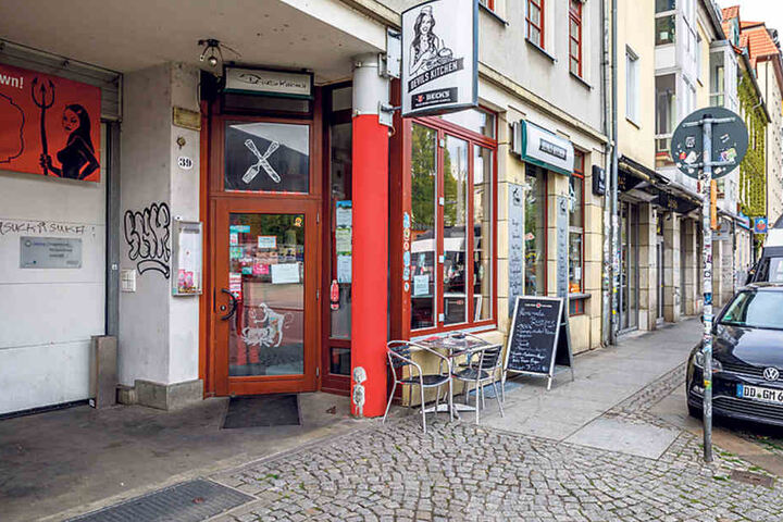 Die weithin sichtbare Außenwerbung möchte Wirt Jentschke am liebsten als
Erinnerung an sein Restaurant behalten.