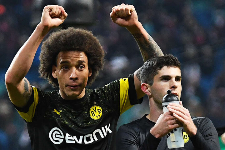 Axel Witsel (l.) erzielte für den BVB das goldene Tor bei RB Leipzig. Damit hat Borussia Dortmund weiterhin sechs Punkte Vorsprung vor dem FC Bayern München.