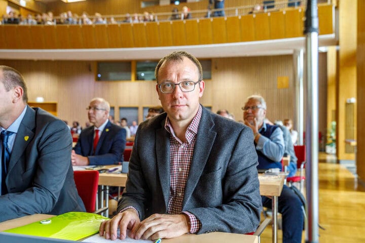 Holger Hase (43, FDP).