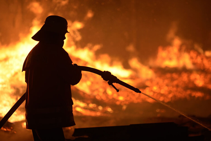 Um viele freiwillige Feuerwehren steht es schlecht. Brandbekämpfer will kaum noch jemand sein.