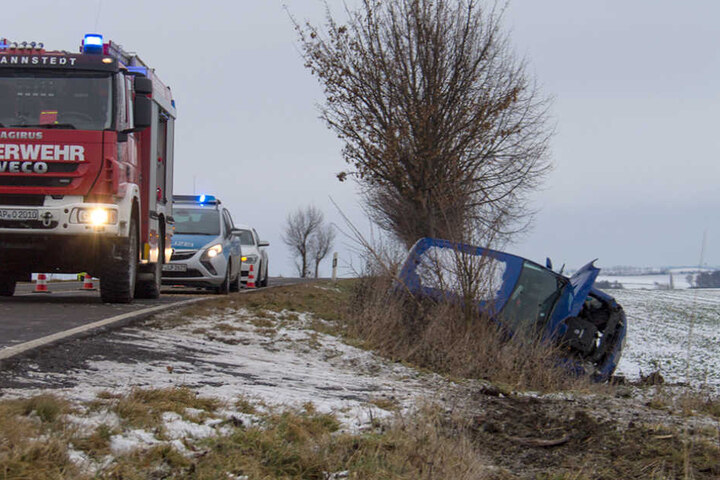 Wieso die Frau mit ihrem Auto von der Straße abkam, ist bisher noch nicht abschließend geklärt.