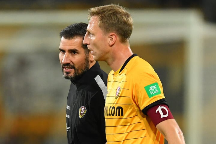 Kapitän Marco Hartmann (r.) bedauert das Aus von Trainer Cristian Fiel.