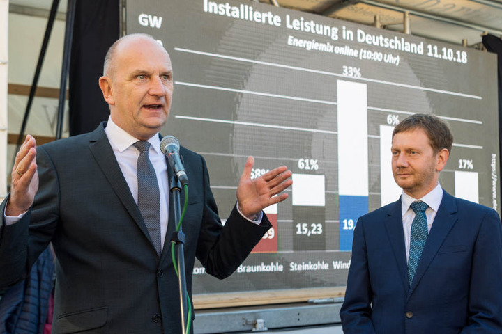 Brandenburgs Ministerpräsident Dietmar Woidke (56, SPD). Auch er fordert vom Bund Ersatz für die wegfallenden Jobs.