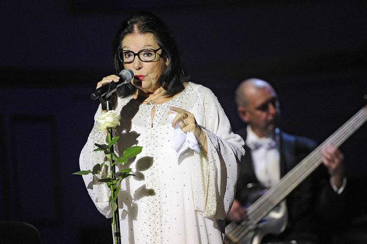 Nana Mouskouri (81) wird der Star-Gast eines besonderen Gala-Dinners.