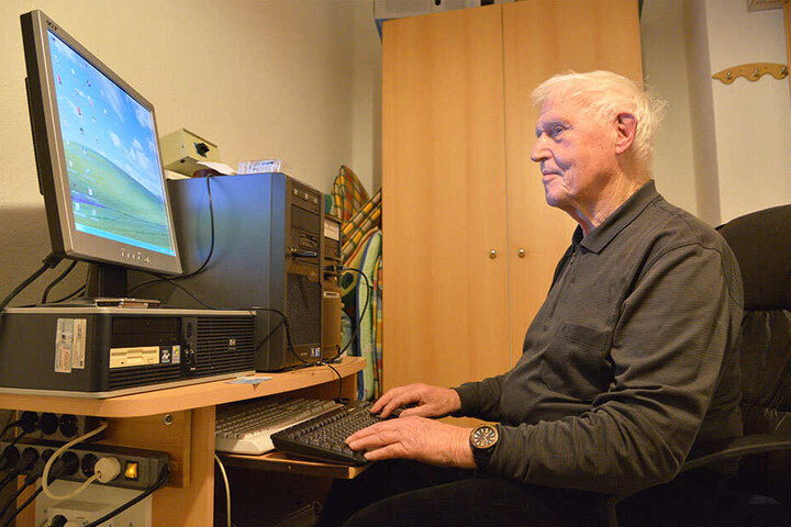 Auch im Internet sucht Heinz Buchholz (85) eine Partnerin, bisher ohne richtigen Erfolg.