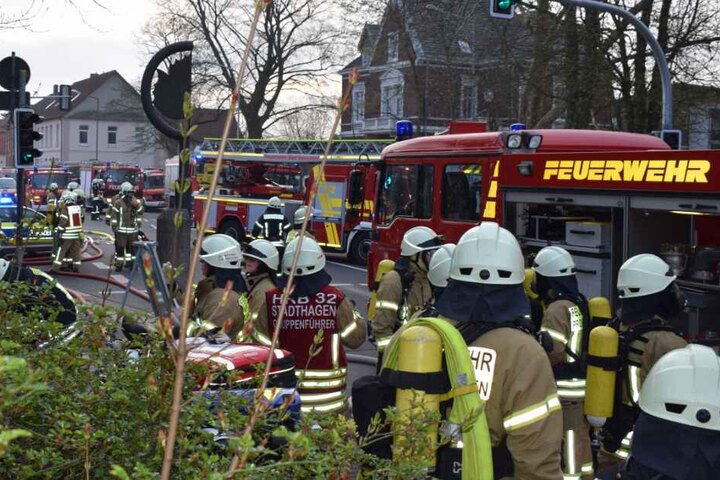 Zahlreiche Feuerwehrleute waren in der Altstadt im Einsatz.