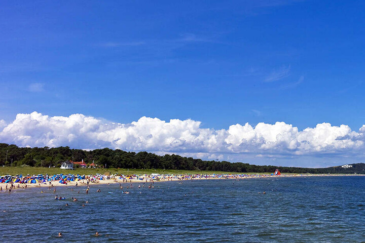 Der kilometerweite Sandstrand von Göhren lädt nicht nur zum Baden, sondern auch zu schönen Läufen ein...