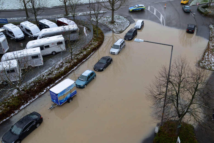 Die Polizei sperrte den Kreuzungsbereich Turbinenstraße/Lotterbergstraße ab.