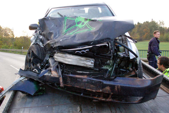 Aus bisher ungeklärter Ursache kam der Audi-Fahrer gegen die Leitplanke.