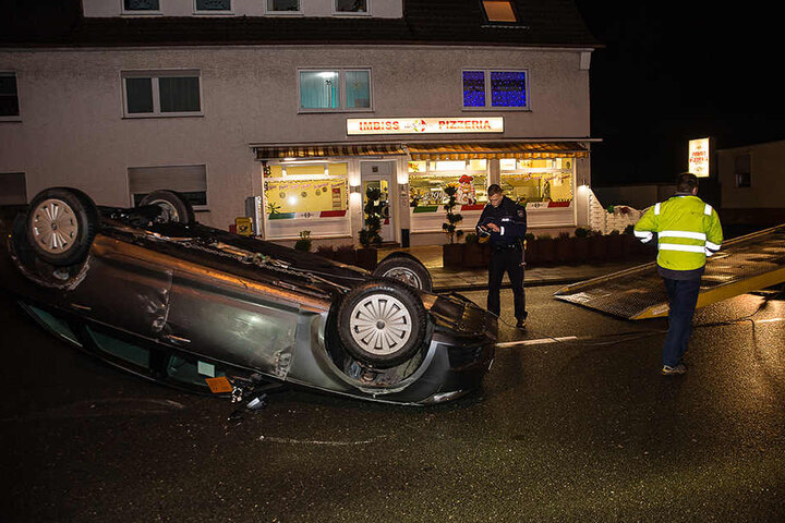 Die Unfallstelle blieb bis 21 gesperrt.