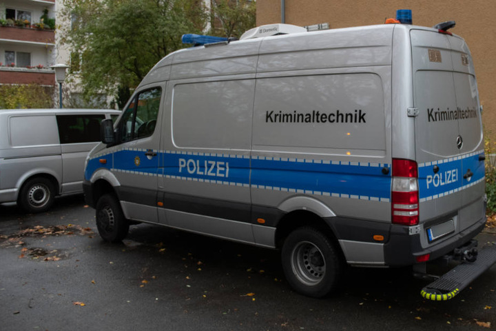 Der Tatort wurde von der Spurensicherung untersucht. (Symbolbild)