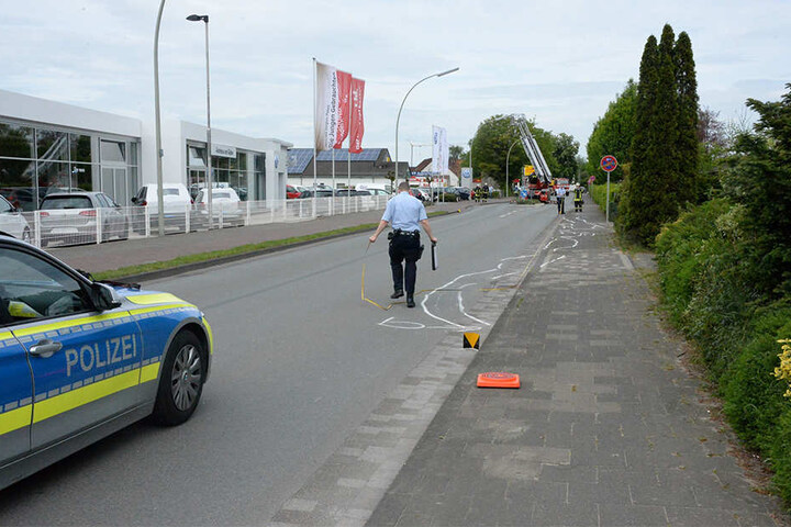 Der junge Biker wurde mit dem Rettungshubschrauber ins Krankenhaus geflogen.