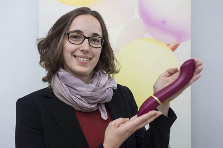 Sie hat Baustofftechnik studiert und einen lautlosen Dildo erfunden: Julia Lüpfert.