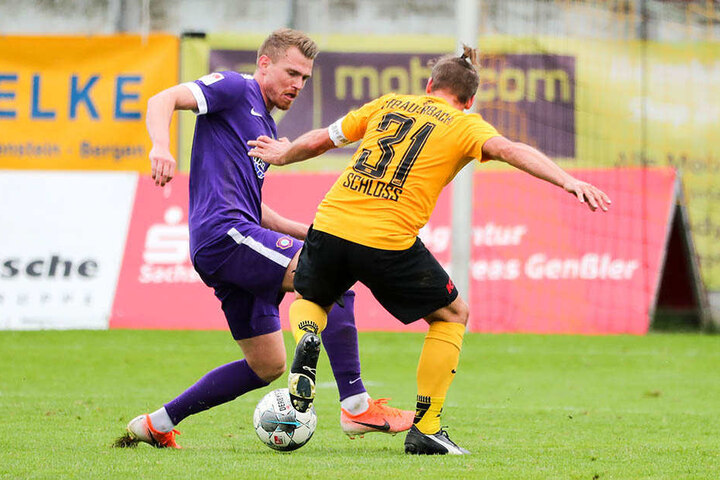 Steve Breitkreuz (l.) konnte beim Test in Auerbach Spielpraxis sammeln.