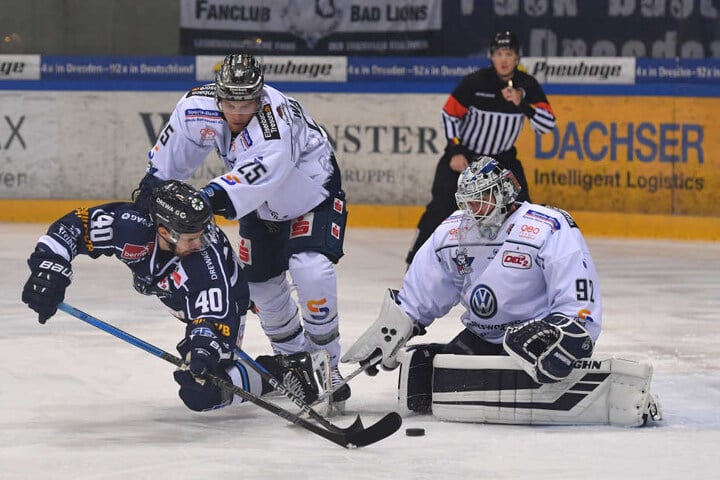 Die Eislöwen am Boden: Gegen die Kassel Huskies gab es den nächsten Genickschlag.