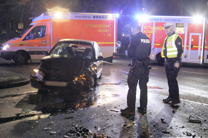 Das Auto erlitt einen Totalschaden.
