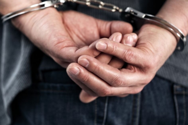 Die Polizei nahm zwei der Männer in Gewahrsam. (Symbolbild)