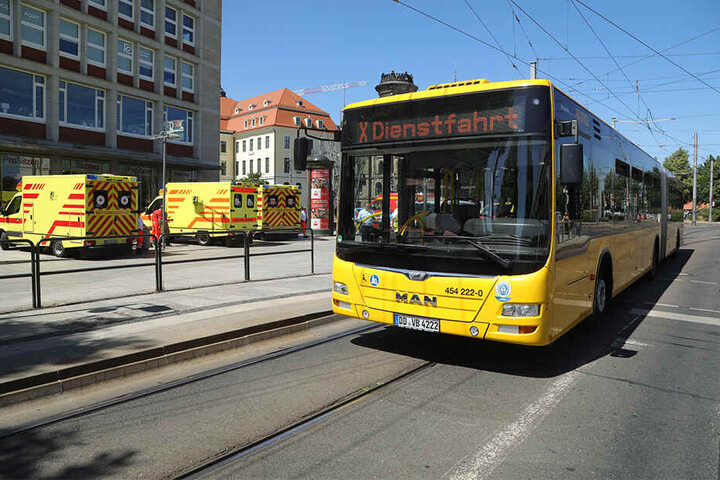 Nach dem Unfall stellte der Busfahrer auf "Dienstfahrt" um.