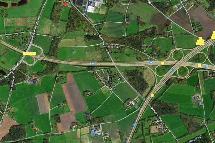 Zwischen Bielefeld-Senne und Zentrum kam es zu dem Auffahrunfall.