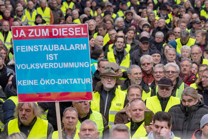 Diesel-Gegner demonstrieren vergangenen Samstag am Neckartor.
