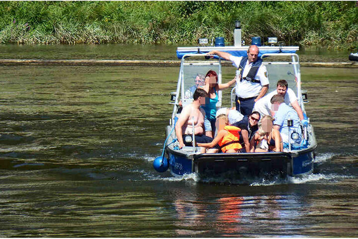Weder die Begleitung des Paddlers noch die eintreffenden Rettungskräfte konnten den Mann retten.