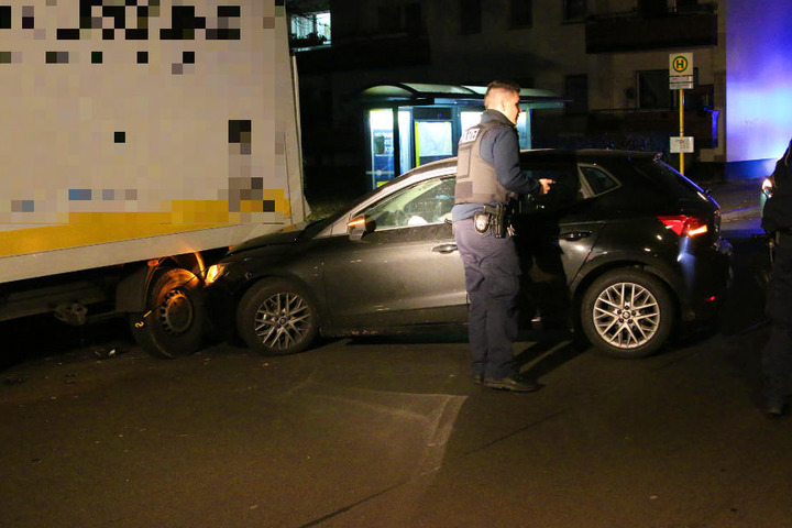 Der Mann soll Drogen genommen und die Kontrolle über seinen Wagen verloren haben.