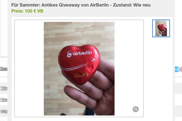 Das "antike Giveaway" der Fluggesellschaft wird als Sammlerstück bei ebay Kleinanzeigen angeboten, wahrscheinlich nur zum Spaß.