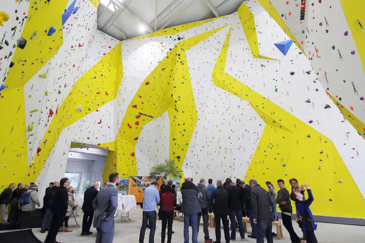 Die Sektion Dresden des Alpenvereins eröffnet im XXL die mit 18 Metern
höchste Kletterhalle in Ostdeutschland.