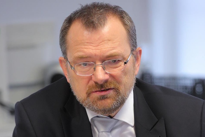 Klaus-Peter Hansen (55), Chef der Landesarbeitsagentur.