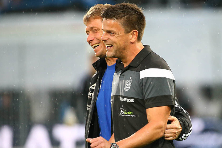 Hat FSV-Trainer Torsten Ziegner
(r., mit CFC-Coach Sven Köhler) am Wochenende mal wieder Grund zum Lachen?