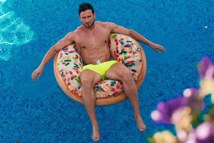 Auch im Schwimmring macht er eine gute Figur.