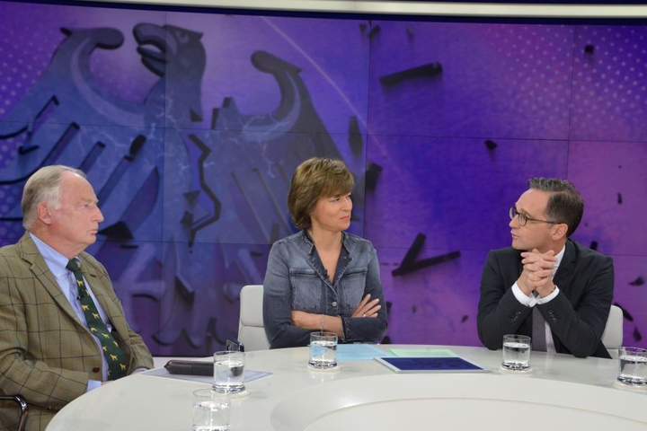 Im Oktober 2016 war Alexander Gauland bei Moderatorin Maybrit Illner mit Heiko Maas zu Gast.