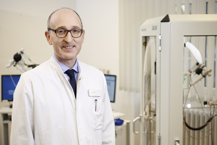 Dr. Dirk Koschel, Chefarzt vom Fachkrankenhaus Coswig, rät Asthmatikern
derzeit vom Ausdauersport an frischer Luft ab.