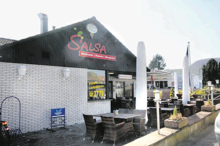 Im Salsa in Höxter könnt Ihr für 4 Euro Eintritt die ganze Nacht tanzen.