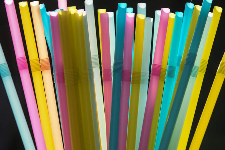 Plastiktrinkhalme sind ab 2021 auf dem europäischen Markt verboten.